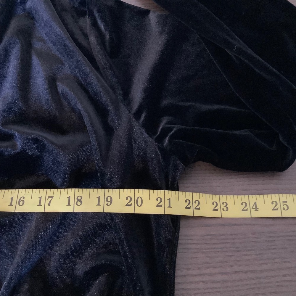 Sundance Womens XXL Black Velvet Wrap Front V-Neck Long Sleeve Blouse Top - Picture 7 of 9